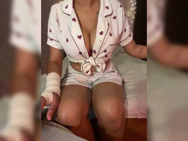 Lollypopp505 live cam on BongaCams