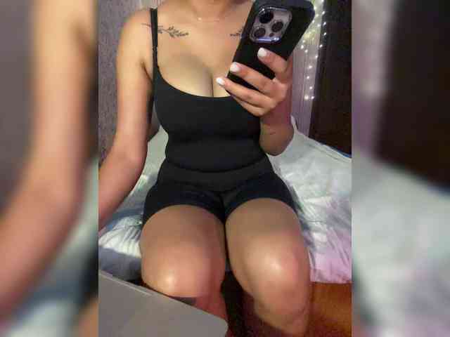 Lollypopp505 Live Webcam on BongaCams