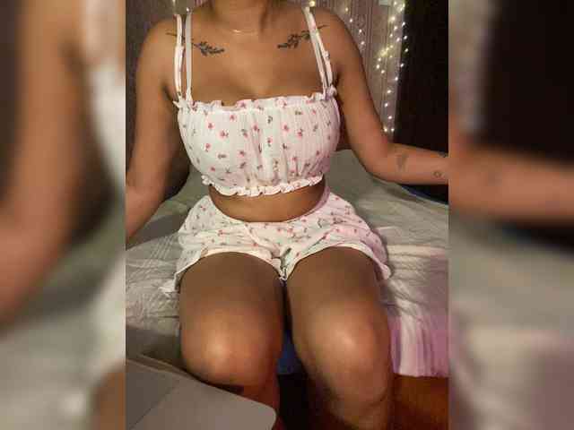 Lollypopp505 webcam