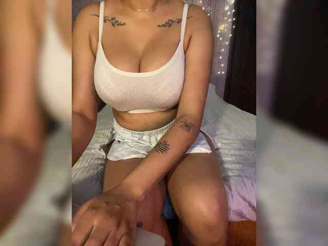 Lollypopp505 webcam