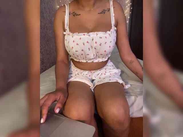 Lollypopp505 webcam