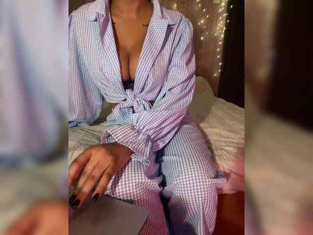 Lollypopp505 webcam