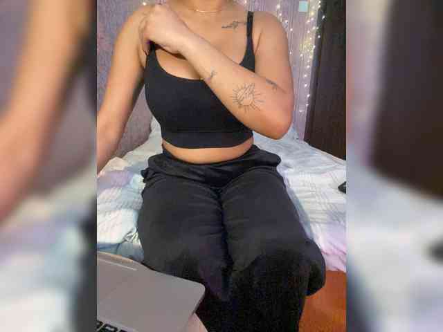 Lollypopp505 webcam