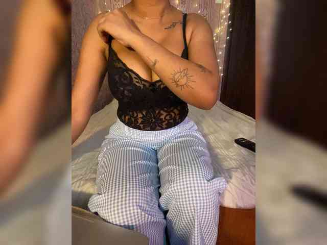 Lollypopp505 webcam