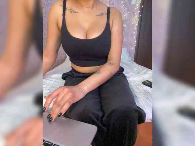 Lollypopp505 webcam