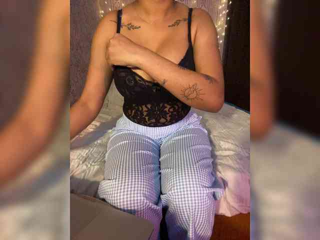 Lollypopp505 webcam