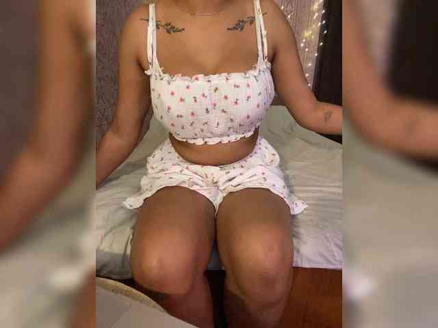 Lollypopp505 webcam