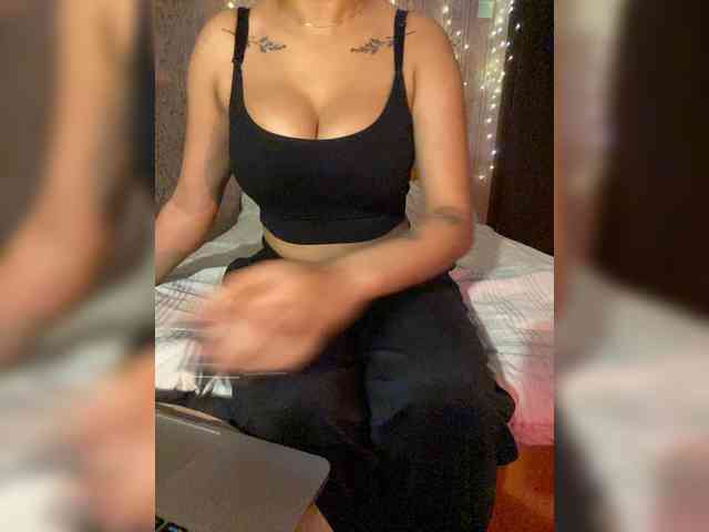 Lollypopp505 webcam