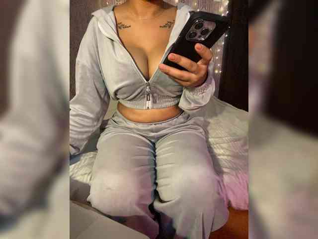 Lollypopp505 webcam