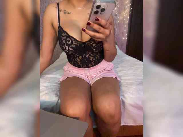 Lollypopp505 webcam