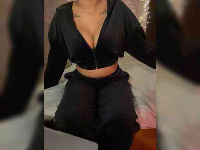 Lollypopp505 webcam
