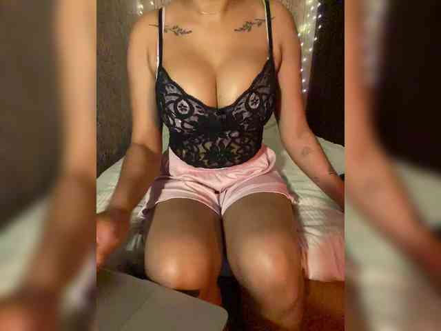Lollypopp505 webcam