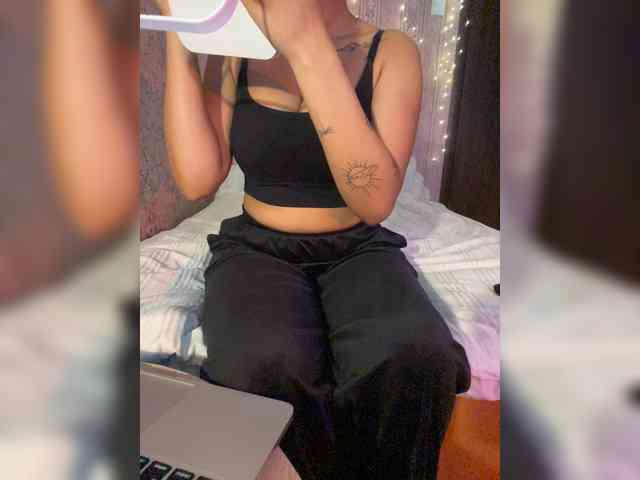 Lollypopp505 webcam