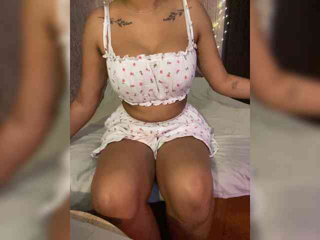 Lollypopp505 webcam