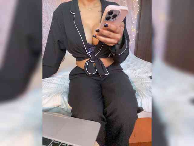 Lollypopp505 webcam