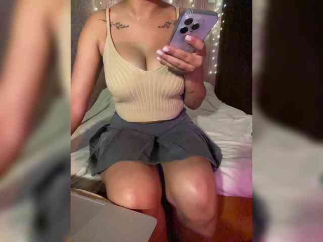 Lollypopp505 webcam