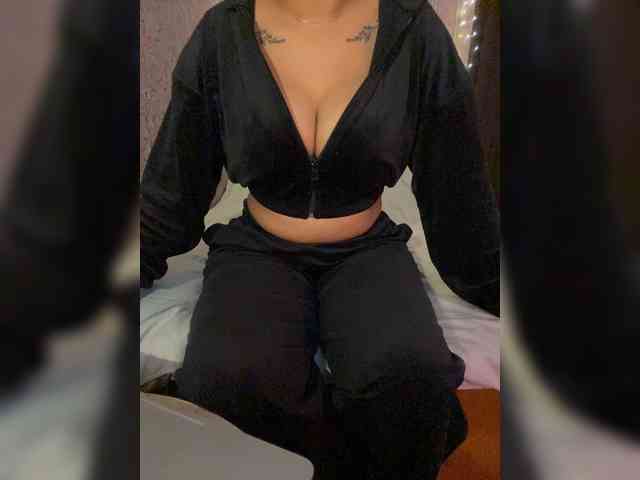 Lollypopp505 webcam