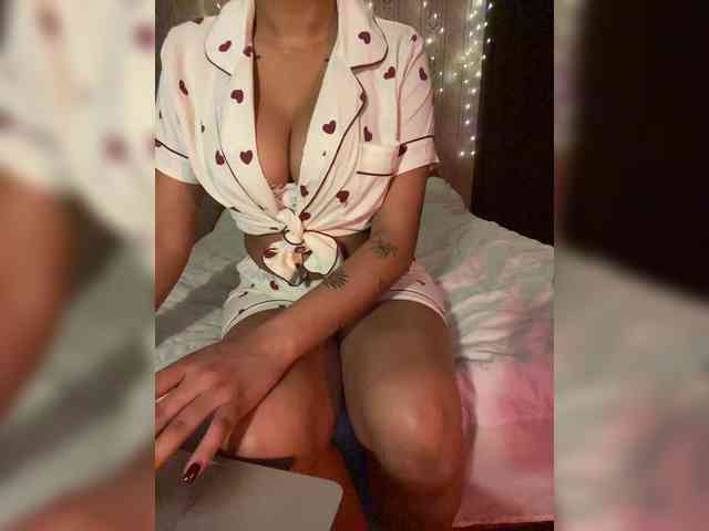Lollypopp505 webcam