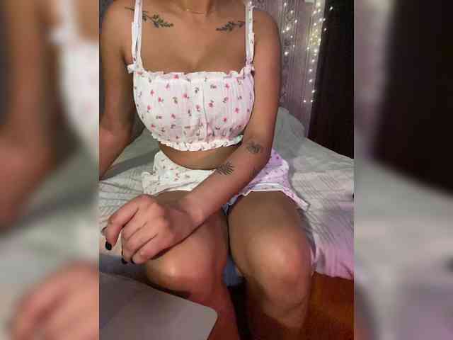 Lollypopp505 webcam