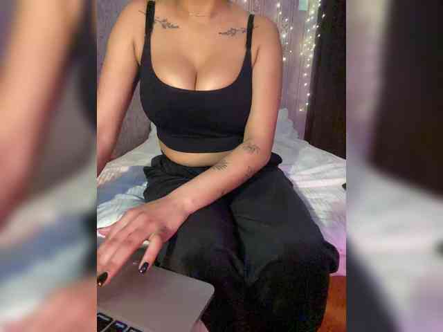 Lollypopp505 webcam