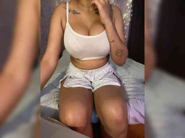 Lollypopp505 webcam