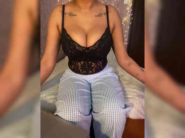 Lollypopp505 webcam