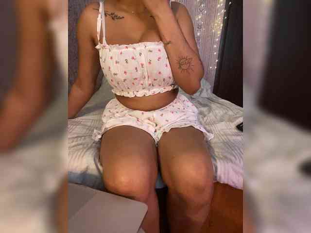 Lollypopp505 webcam