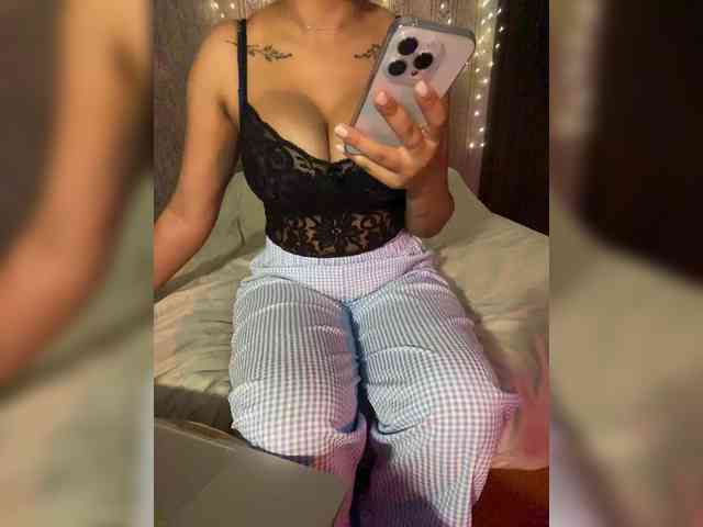 Lollypopp505 webcam