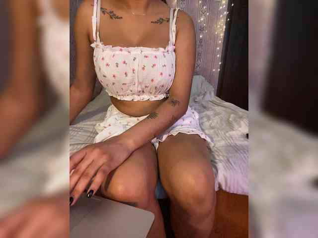 Lollypopp505 webcam