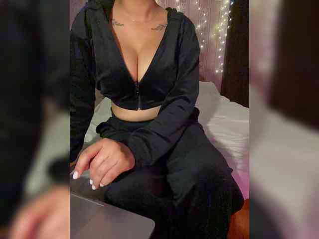 Lollypopp505 webcam