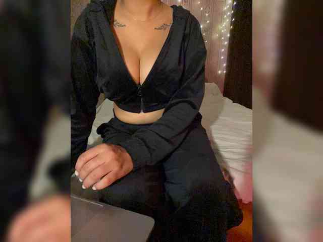 Lollypopp505 webcam