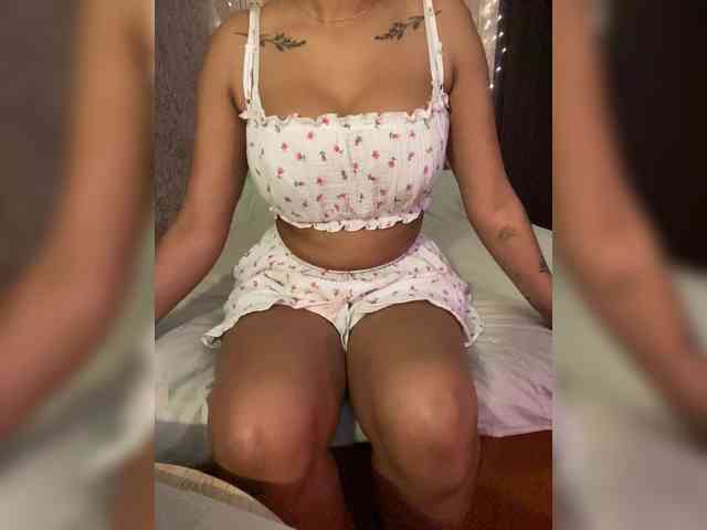 Lollypopp505 webcam
