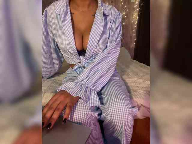 Lollypopp505 webcam