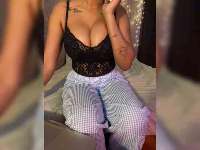 Lollypopp505 webcam