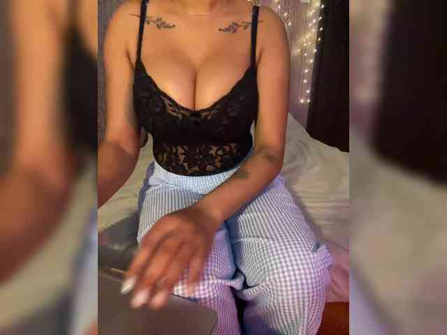 Lollypopp505 webcam