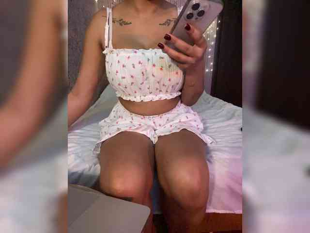 Lollypopp505 webcam