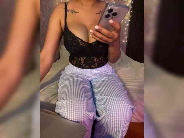 Lollypopp505 webcam