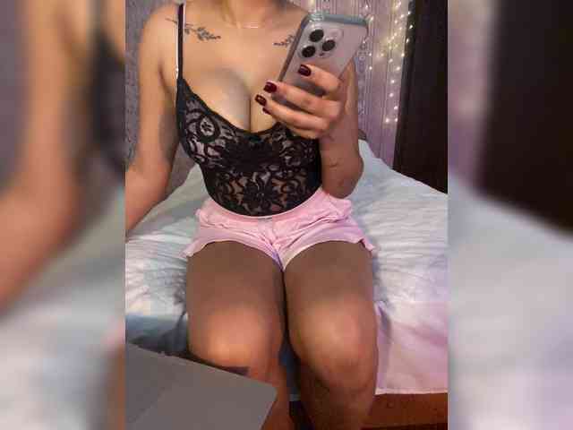 Lollypopp505 webcam
