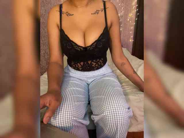 Lollypopp505 webcam