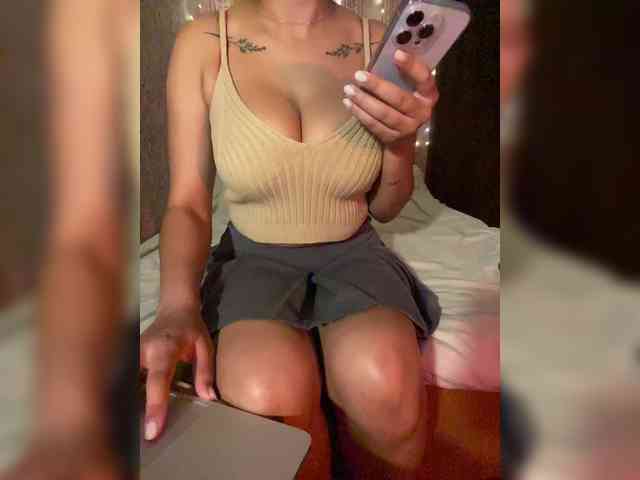 Lollypopp505 webcam