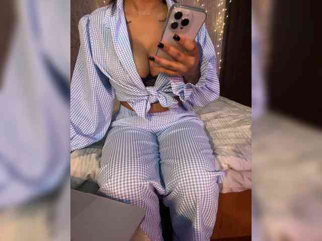 Lollypopp505 webcam