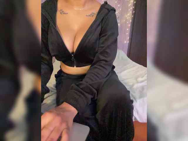 Lollypopp505 webcam