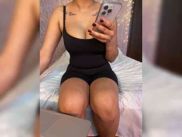 Lollypopp505 webcam