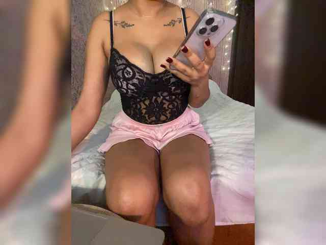 Lollypopp505 webcam