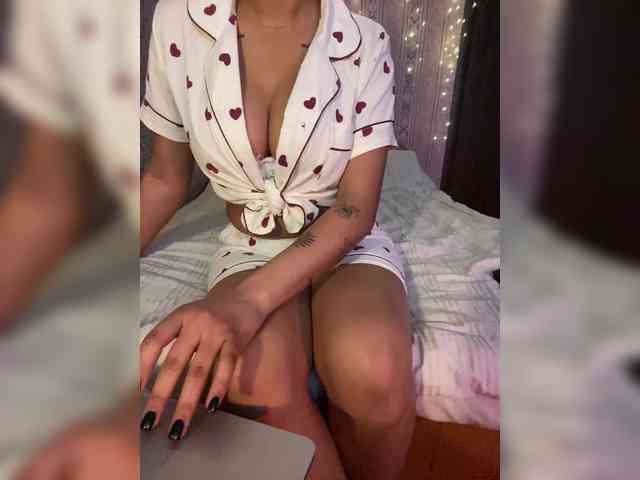 Lollypopp505 webcam