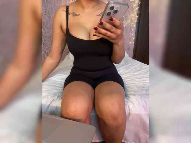 Lollypopp505 webcam