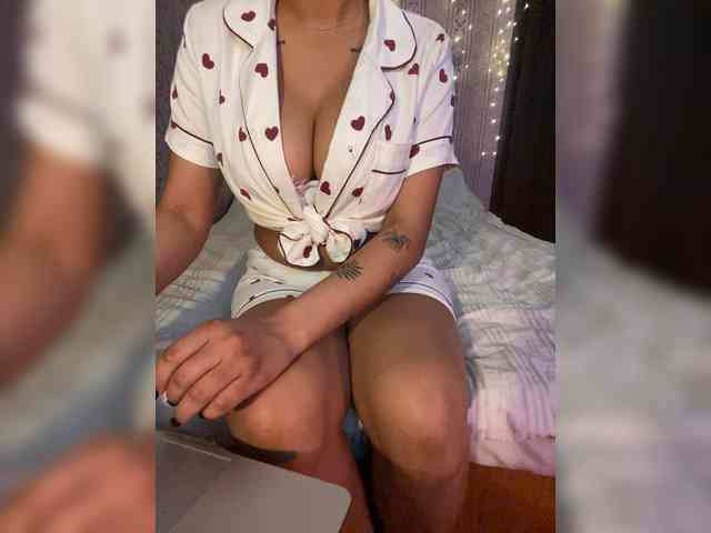 Lollypopp505 webcam