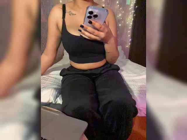 Lollypopp505 webcam