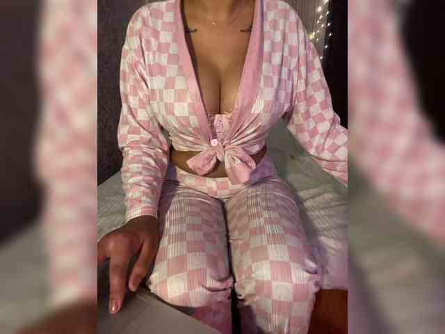 Lollypopp505 webcam