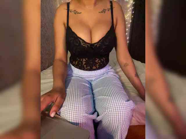 Lollypopp505 webcam